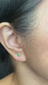 Emerald Pebble Stud Earrings in 18k yellow gold