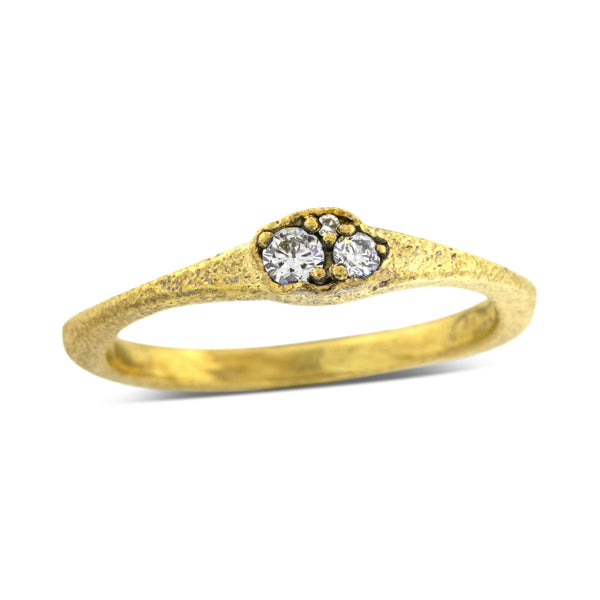 Single Dew Pond Diamond Ring in gold