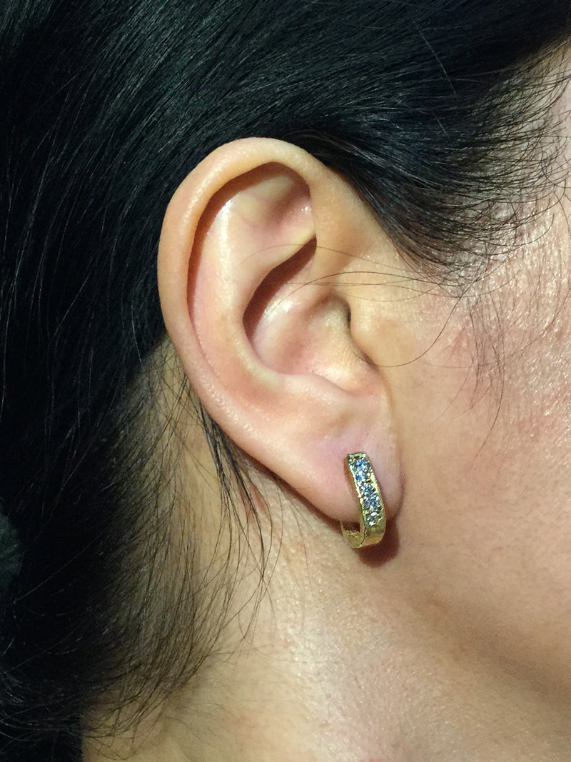 Double Dew Pond Hoop Earrings in 18k gold on ear