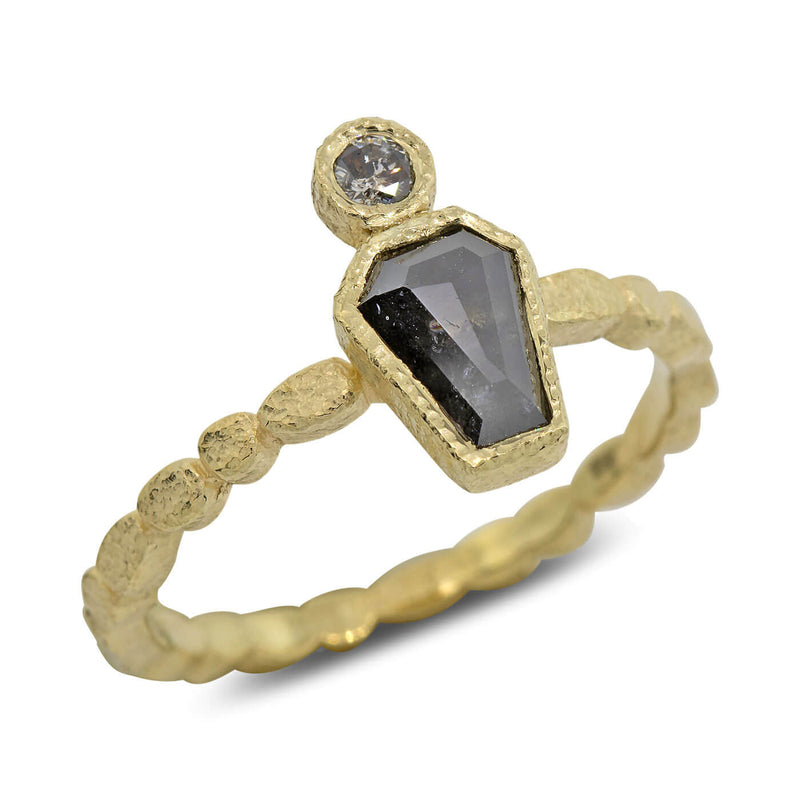 Skinny Pebbles Diamond Ring in gold