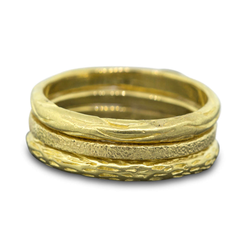 Set of three stack rings in 18k yellow gold